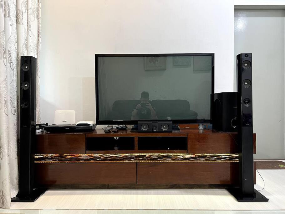קוטה קינבלו Luxury The Loft Comfort & Convenient Homestay 4 מראה חיצוני תמונה