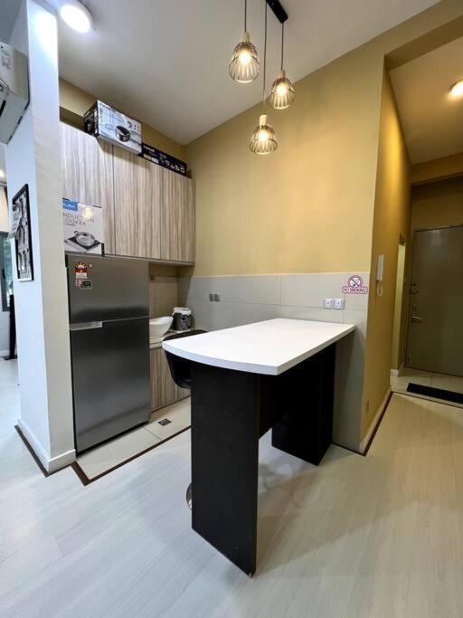 קוטה קינבלו Luxury The Loft Comfort & Convenient Homestay 4 מראה חיצוני תמונה